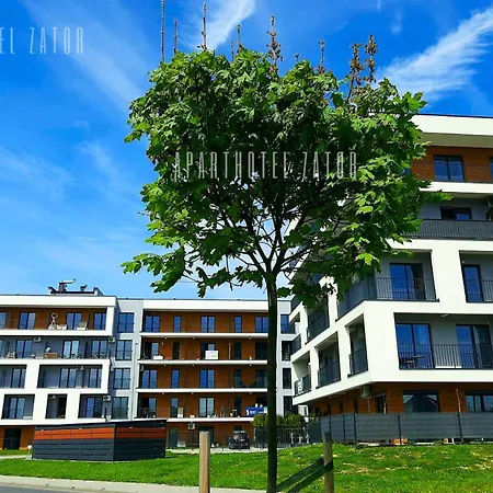 Natural 56 Jacuzzi Apartament Zator