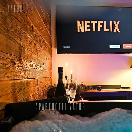 Natural 56 Jacuzzi Apartament