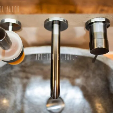 Natural 56 Jacuzzi Apartamento